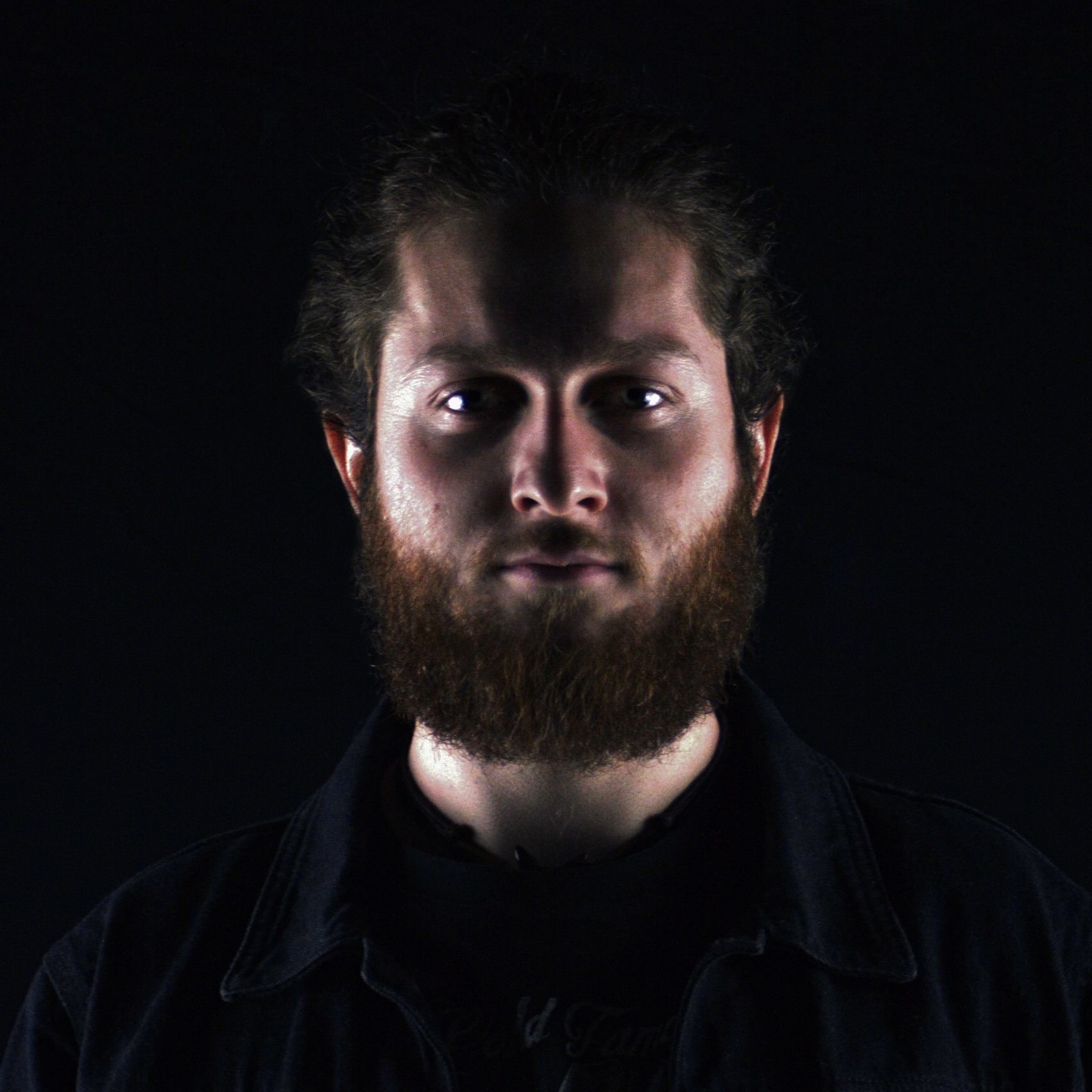 Nicolas Mihoc image in the dark
